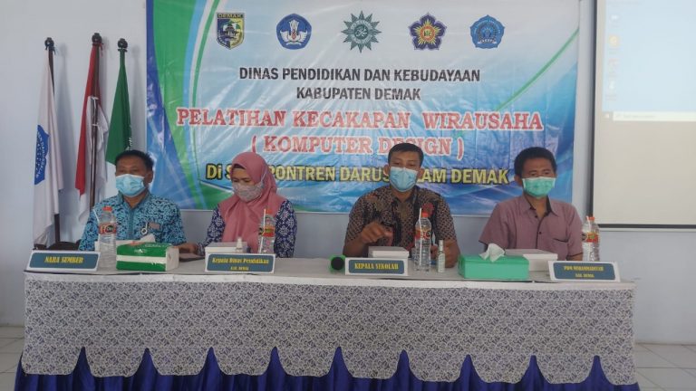 PDM Demak Selenggarakan Pelatihan Desain bagi Angkatan Muda Muhammadiyah Demak.
