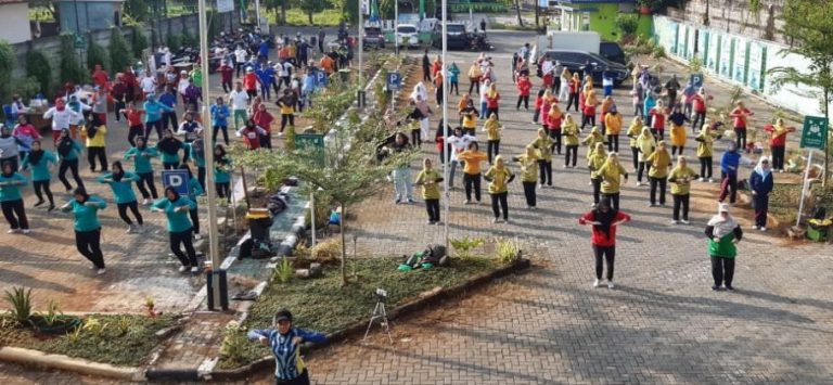 Songsong Muktamar 48 RS Hj Fatimah Sulhan Gelar Kegiatan Senam Sehat