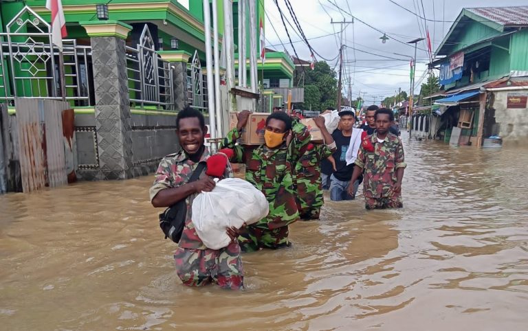 Banjir Landa Kota Sorong, Muhammadiyah Terjunkan Relawan Bantu Warga