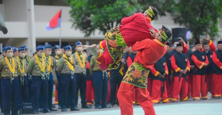 Dipercaya Sebagai Performance Pembuka Apel Kesiapan Muktamar, Tapak Suci Tampil Memukau