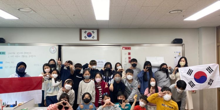 Urifah Bawa SD ‘Aisyiyah Kota Malang ke Kancah Kolaborasi Internasional dan Diundang ke Korea