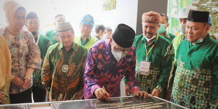 Resmikan Berbagai AUM di Bumiayu, Haedar: Muhammadiyah Tidak Akan Lelah Membangun Peradaban