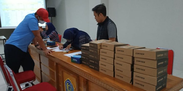 Panitia Muktamar 48 Gunakan HT untuk alat komunikasi Utama