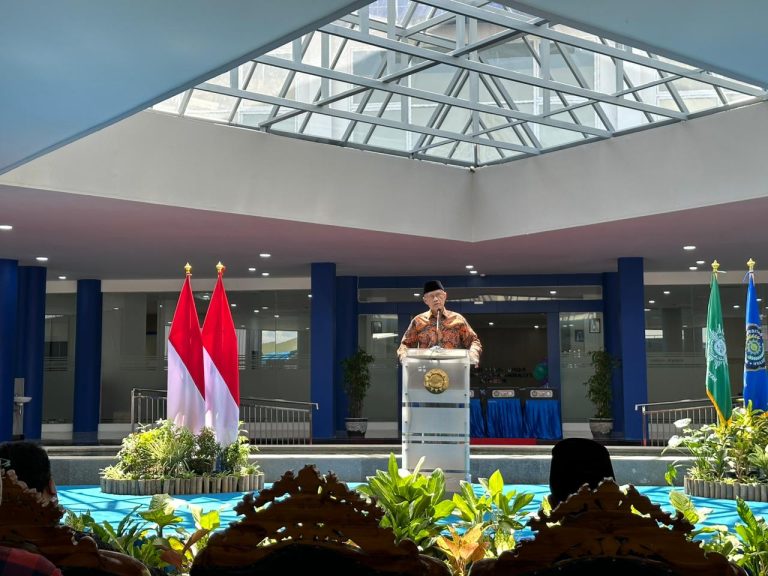 Islam Tidak Cukup Damai dan Toleran, Tapi juga Harus Maju