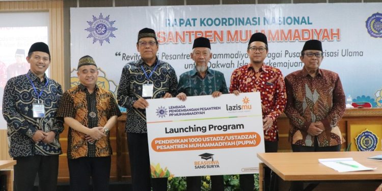 LP2M PP Muhammadiyah bersama Lazismu Launching Program Beasiswa Seribu Ustaz