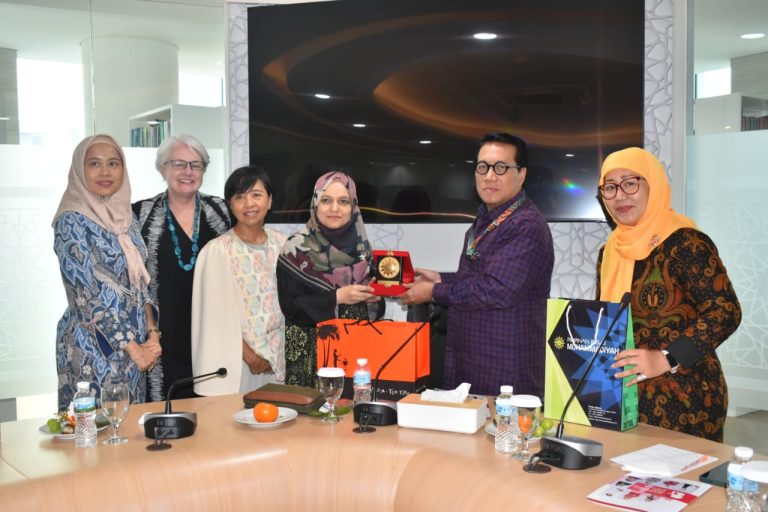 Komitmen Muhammadiyah Menjaga Perdamaian Dunia Diapresiasi Organisasi Perempuan Internasional