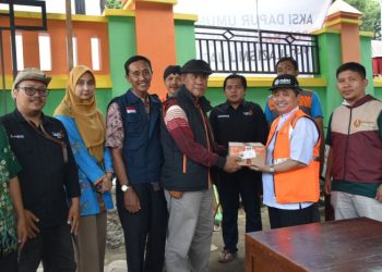 Muhammadiyah Jateng Serahkan Bantuan untuk Penanganan Banjir Bandang di Demak