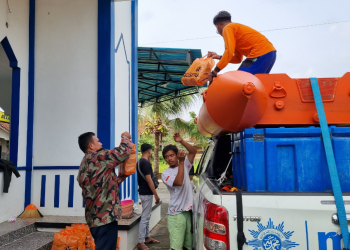 KOKAM Pemuda Muhammadiyah Hadir Merespon Banjir Demak