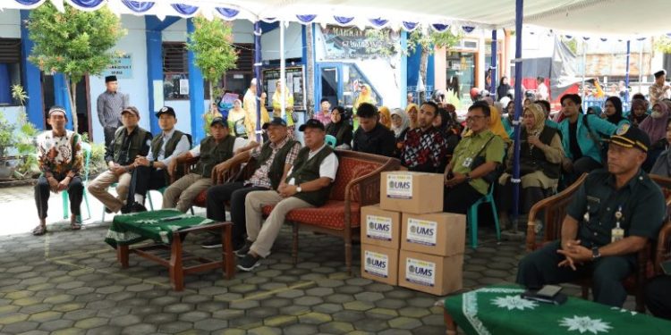 Eksklusif! UMS Gelar Proyek Kemanusiaan MBKM untuk Korban Banjir Demak