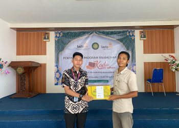 Kantor Layanan Lazismu RS PKU Demak salurkan Kado Ramadhan Untuk Karyawan