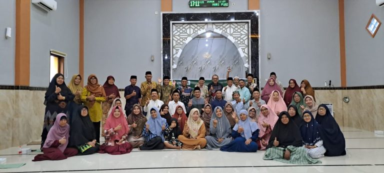 Dosen Fakultas Hukum Unissula Gelar Pengabdian Masyarakat Bersama Pimpinan Ranting Muhammadiyah – Aisyiyah Demak, Bahas Pentingnya Keluarga Sakinah