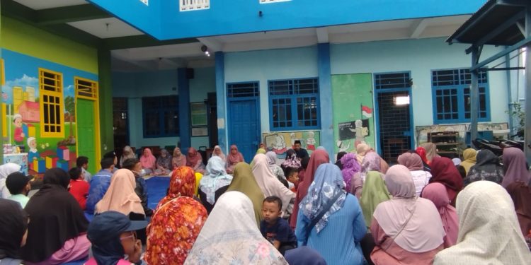 Mau Ambil Raport Ngaji Dulu Yuk, Ayah Bunda?