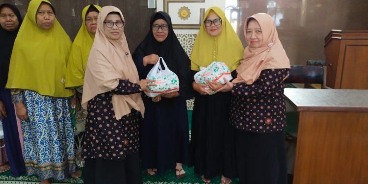 PRA Mranggen Demak Berbagi Sembako, Tebarkan Kepedulian di Bulan Ramadan