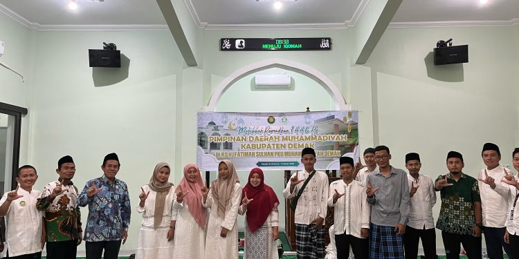 Kantor Layanan Lazismu RS Hj. Fatimah Sulhan PKU Muhammadiyah Demak Salurkan 120 Paket Kado Ramadhan untuk Karyawan
