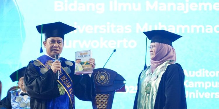 Dari Gembala Kambing ke Guru Besar: Perjalanan Inspiratif Rektor UMP Jebul Suroso