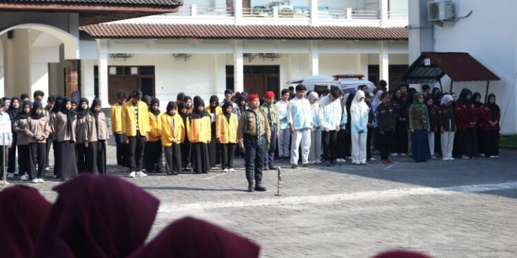 UMKU Gelar Upacara HUT ke-80 RI dengan Semangat Kebangsaan