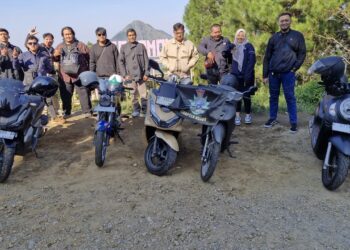 Menembus Malam, Menyambut Fajar: Sunrise Ride BikersMu Chapter Kudus di Puncak Gunung Telomoyo