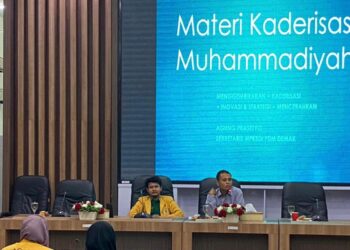 Diskusi Kader Muhammadiyah Agung Prasetyo Ajak Kader Muda Bergerak Menggembirakan dan Mencerahkan