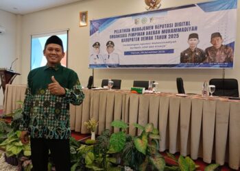 Kepala Sekolah SD Muhammadiyah Pucang Gading Ikuti Pelatihan Manajemen Reputasi Digital PDM Kabupaten Demak 2025
