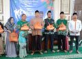 Lazismu Demak Salurkan Bantuan Peduli Guru dalam Rangka Milad Muhammadiyah ke-113 bersama PCM Mranggen