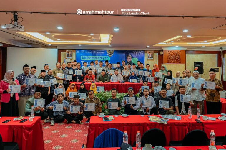 KBIHU Darussalam Demak Ikuti Pelatihan Tour Leader Umrah Bersama Arrahmah Tour PWM Jawa Tengah