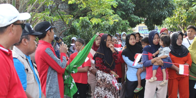 Ketua PDM Demak Buka Jalan Sehat PCM Wonosalam, Perkuat Silaturahmi dan Kebersamaan