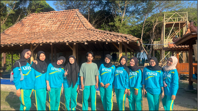 Mahasiswa UNISA Tanam 1.500 Mangrove di Pantai Baros, Wujudkan AIK dalam Aksi Nyata